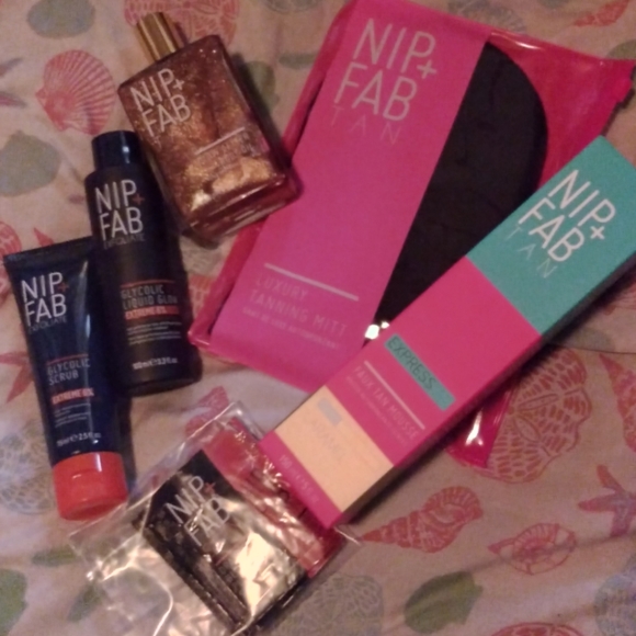 ✨ISO✨ NIP & FAB (DO NOT BUY) - Picture 2 of 6